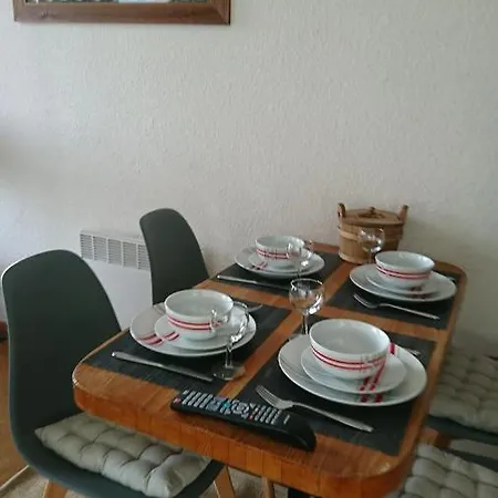 Apartment St Maurice Les Arcs 1800: Panoramic Mountain Retreat Bourg-Saint-Maurice
